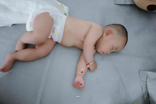 东海宝宝老打喷嚏怎么办